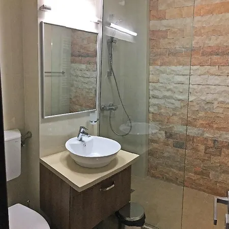 Lira 3* אפורי נורד